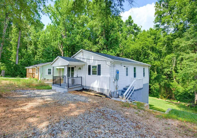 2nd image of 705 W Georgia St, Woodruff, SC 29388 | MLS# SPN339088