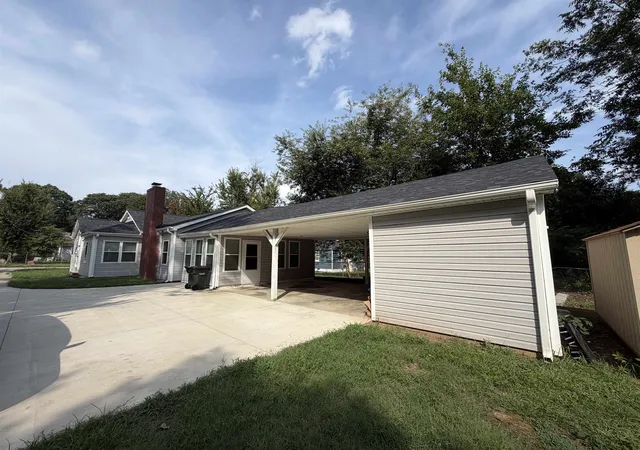 Photo 2 of Single family home for sale at 206 Carey Ave, Greer, SC 29651 | MLS# SPN339122 | Listing updated on 2026-08-12