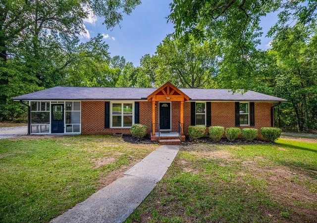 1st image of 139 E Forest Dr, Union, SC 29379 | MLS# SPN339347