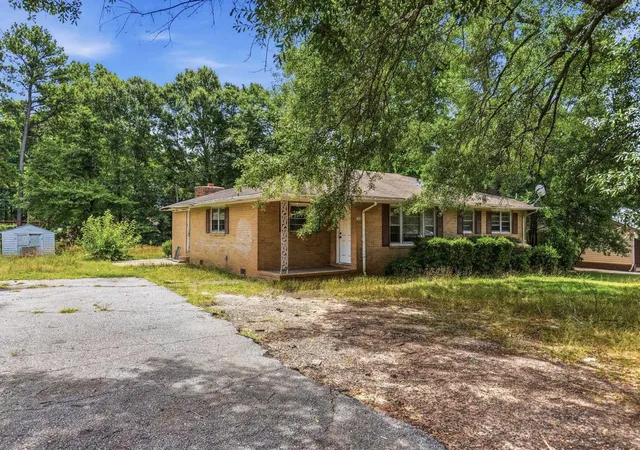Photo 1 of Single family home for sale at 123 Tucker Rd, Spartanburg, SC 29306 | MLS# SPN339461 | Listing updated on 2026-07-17