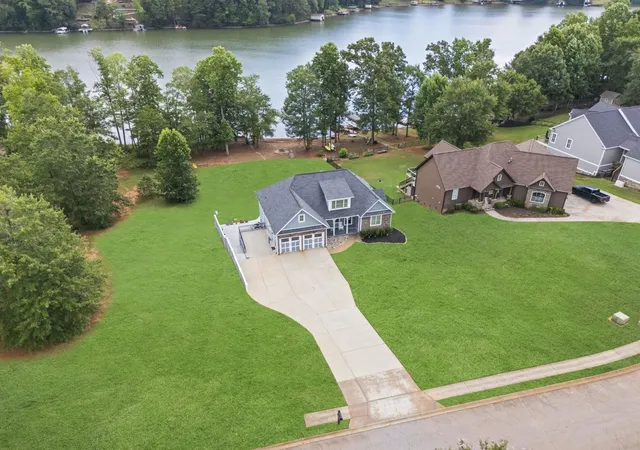 Photo 2 of Single family home for sale at 208 Carshalton Dr, Lyman, SC 29365 | MLS# SPN339488 | Listing updated on 2026-07-29