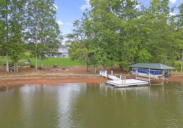 Photo 3 of Single family home for sale at 208 Carshalton Dr, Lyman, SC 29365 | MLS# SPN339488 | Listing updated on 2026-07-29
