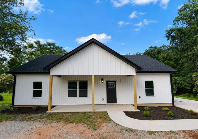 Photo 1 of Single family home for sale at 349 Amherst Dr, Spartanburg, SC 29306 | MLS# SPN339495 | Listing updated on 2026-08-06
