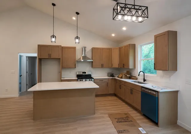 Photo 3 of Single family home for sale at 349 Amherst Dr, Spartanburg, SC 29306 | MLS# SPN339495 | Listing updated on 2026-08-06
