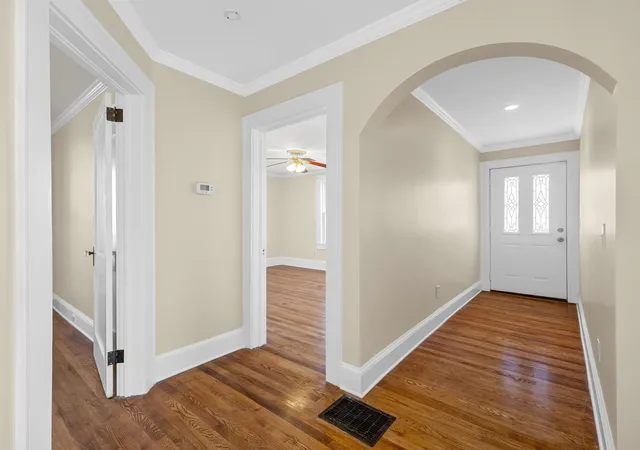 Photo 4 of Sale Pending at 201 Perry Rd, Greenville, SC 29609 | MLS# SPN339548 | Listing updated on 2026-08-18