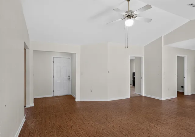Photo 4 of Sale Pending at 1837 Tamara Way, Spartanburg, SC 29301 | MLS# SPN339580 | Listing updated on 2026-09-07