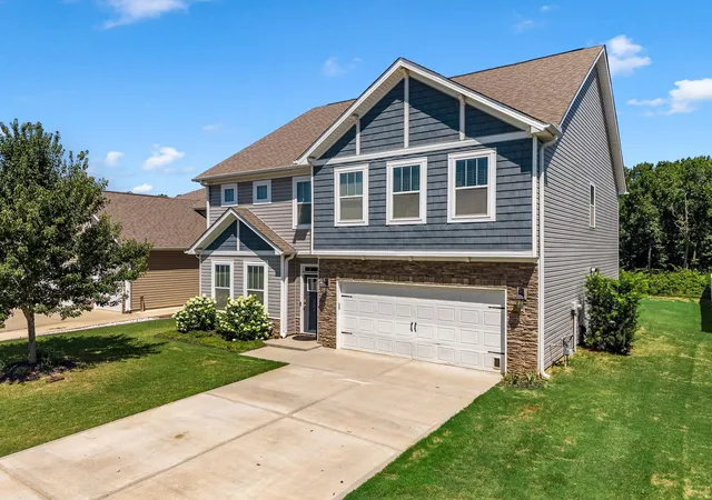 Photo 3 of Single family home for sale at 554 Elwood Dr, Duncan, SC 29334 | MLS# SPN339587 | Listing updated on 2026-09-23