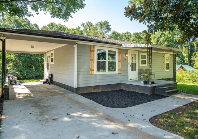 Photo 2 of Single family home for sale at 150 Clark Rd, Inman, SC 29349 | MLS# SPN339590 | Listing updated on 2026-08-25