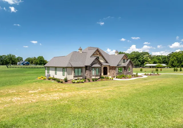 Photo 3 of Single family home for sale at 10445 New Cut Rd, Campobello, SC 29322 | MLS# SPN339591 | Listing updated on 2026-07-25