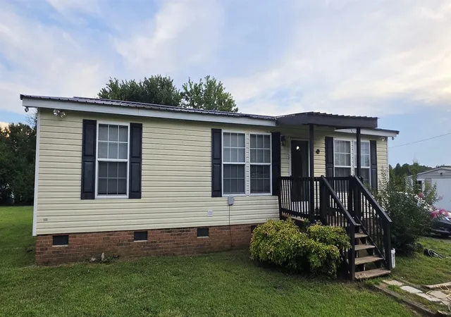 Photo 3 of Sale Pending at 660 Hammett Rd, Spartanburg, SC 29307 | MLS# SPN339627 | Listing updated on 2026-10-07