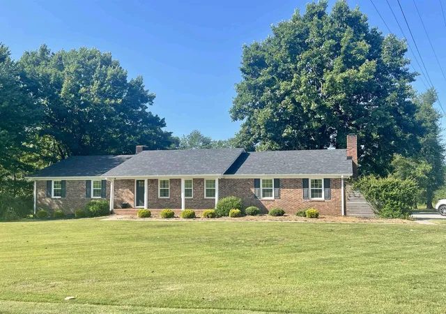 Photo 1 of Sale Pending at 538 Burns Rd, Spartanburg, SC 29307 | MLS# SPN339656 | Listing updated on 2026-08-06
