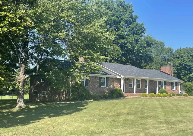 Photo 2 of Sale Pending at 538 Burns Rd, Spartanburg, SC 29307 | MLS# SPN339656 | Listing updated on 2026-08-06