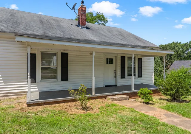 3rd image of 111 Fant St, Union, SC 29379 | MLS# SPN339675