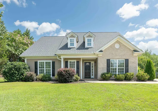 Photo 2 of Sale Pending at 1 Laurel Grv Dr, Simpsonville, SC 29681 | MLS# SPN339687 | Listing updated on 2026-09-01