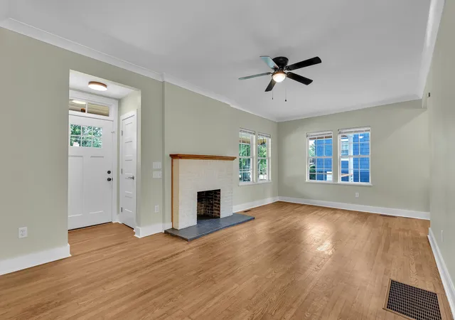 Photo 4 of Single family home for sale at 351 Winsmith Ave, Spartanburg, SC 29306 | MLS# SPN339747 | Listing updated on 2026-08-20