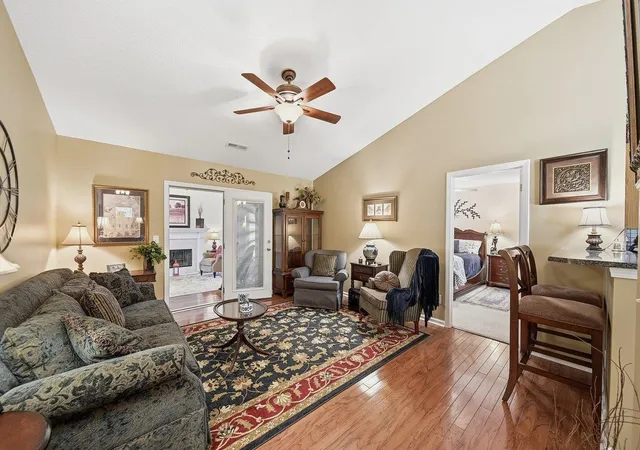 Photo 4 of Sale Pending at 205 Garfield Ln, Simpsonville, SC 29681 | MLS# SPN339751 | Listing updated on 2026-09-02