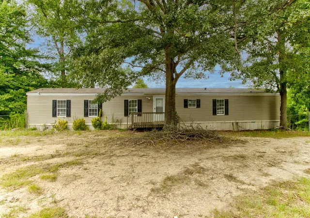 Photo 2 of Sale Pending at 117 Nicky Ln, Blacksburg, SC 29702 | MLS# SPN339789 | Listing updated on 2026-08-29