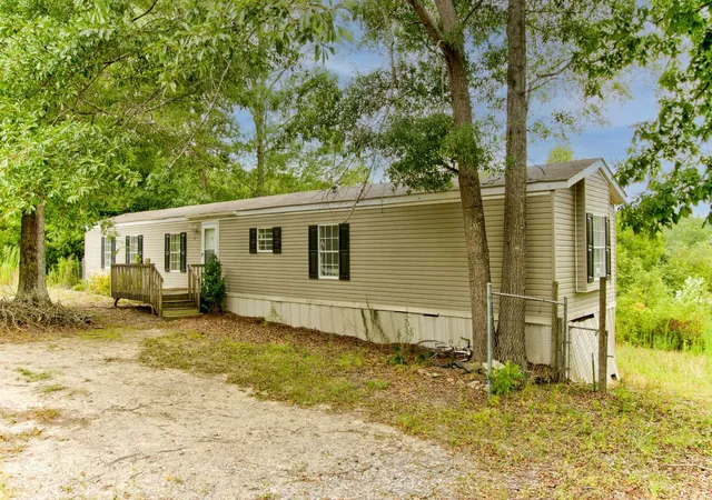 Photo 3 of Sale Pending at 117 Nicky Ln, Blacksburg, SC 29702 | MLS# SPN339789 | Listing updated on 2026-08-29