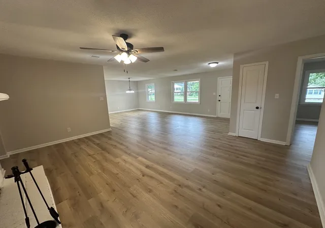 Photo 4 of Single family home for sale at 220 River Forest Dr, Boiling Springs, SC 29316 | MLS# SPN339790 | Listing updated on 2026-07-25