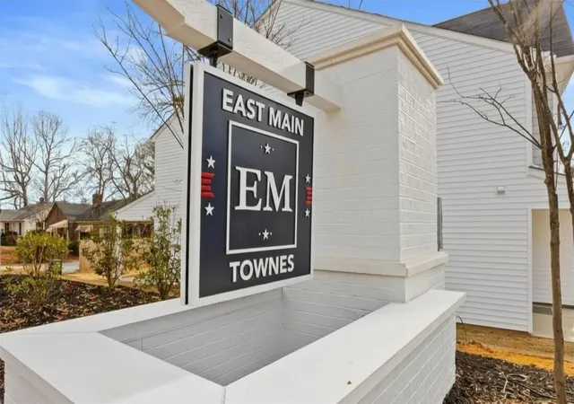 Photo 2 of Townhouse for sale at 207 Spartina Ct, Spartanburg, SC 29307 | MLS# SPN339834 | Listing updated on 2026-07-26