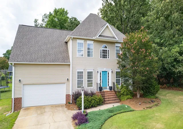 Photo 2 of Single family home for sale at 211 Sunrise Dr, Greer, SC 29651 | MLS# SPN339838 | Listing updated on 2026-09-04