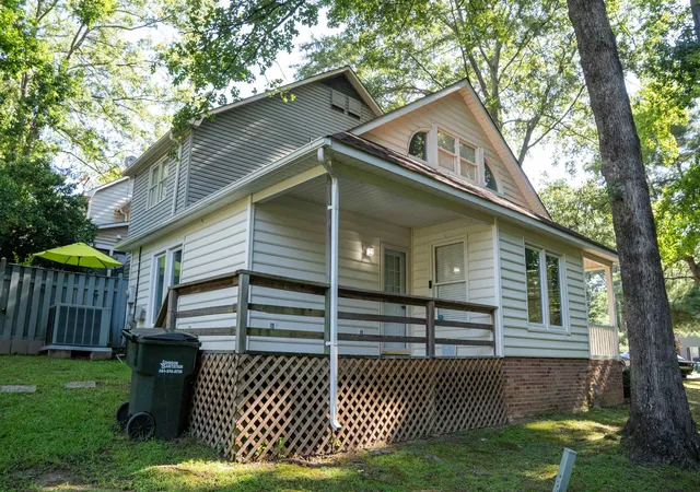 Photo 3 of Townhouse for sale at 140 Inwood Ct, Spartanburg, SC 29302 | MLS# SPN339841 | Listing updated on 2026-07-31
