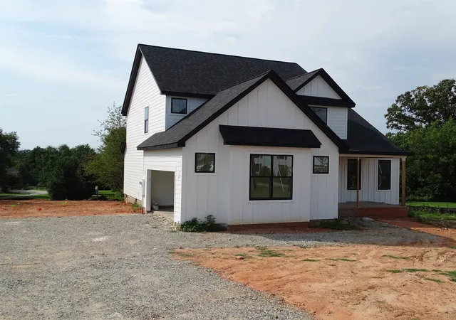 Photo 2 of Single family home for sale at 499 Mount Lebanon Church Rd, Greer, SC 29651 | MLS# SPN339852 | Listing updated on 2026-08-19