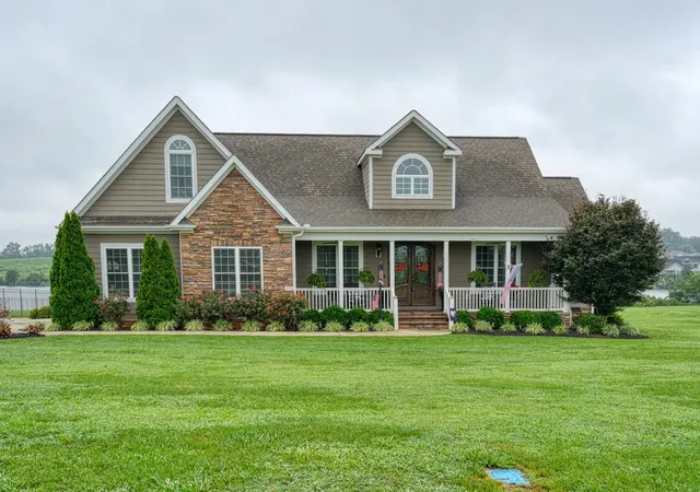 Photo 1 of Single family home for sale at 109 N Stallion Dr, Cowpens, SC 29330 | MLS# SPN339857 | Listing updated on 2026-08-21