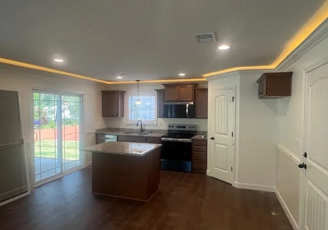 Photo 3 of Single family home for sale at 1172 Cleve Gosnell Ln, Spartanburg, SC 29303 | MLS# SPN339866 | Listing updated on 2026-08-14