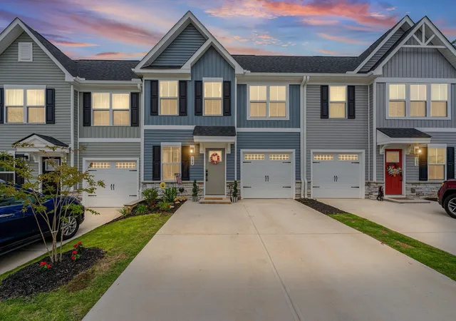 Photo 1 of Townhouse for sale at 186 Rhodell Ln, Greenville, SC 29605 | MLS# SPN339877 | Listing updated on 2026-08-20
