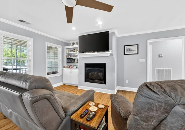 Photo 4 of Single family home for sale at 108 Butternut Rd, Spartanburg, SC 29306 | MLS# SPN339882 | Listing updated on 2026-07-29