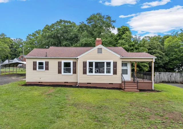 1st image of 714 Holmes St, Gaffney, SC 29341 | MLS# SPN339883