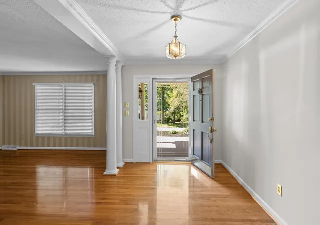 Photo 2 of Single family home for sale at 112 Linkside Dr, Taylors, SC 29687 | MLS# SPN339982 | Listing updated on 2026-08-12