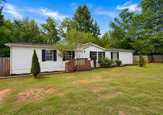 Photo 1 of Manufactured home for sale at 118 Lockman St, Inman, SC 29349 | MLS# SPN339997 | Listing updated on 2026-09-10