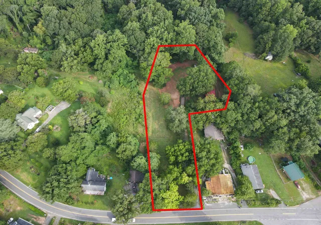 Photo 3 of Single family home for sale at 4830 Clifton Glendale Rd, Spartanburg, SC 29307 | MLS# SPN340000 | Listing updated on 2026-08-22