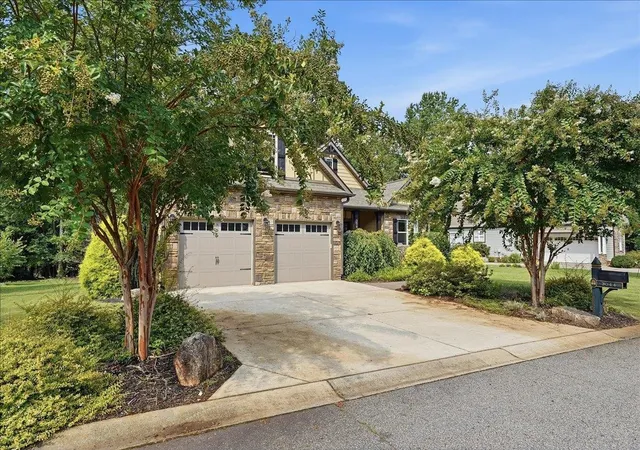 Photo 2 of Single family home for sale at 3044 English Cottage Way, Boiling Springs, SC 29316 | MLS# SPN340001 | Listing updated on 2026-07-31