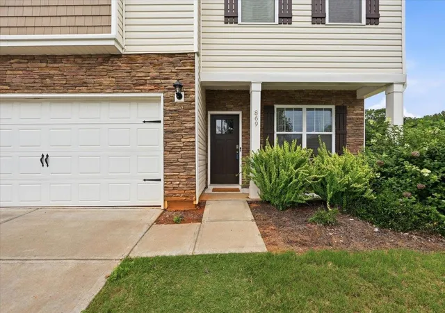 Photo 3 of Single family home for sale at 869 Colmore Trl, Lyman, SC 29365 | MLS# SPN340003 | Listing updated on 2026-08-29