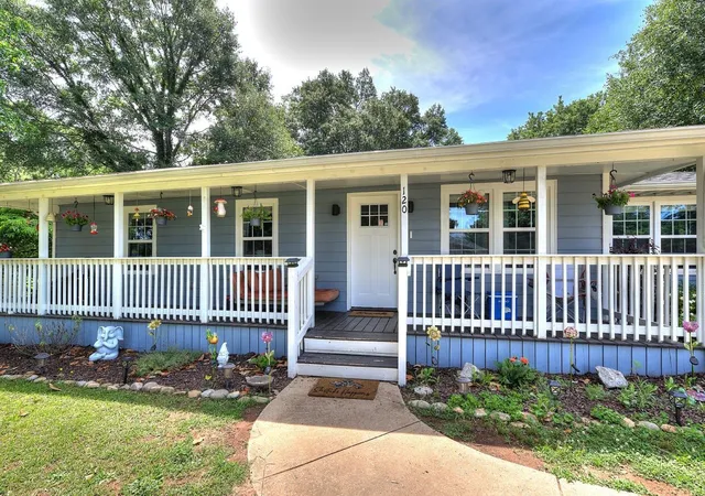 Photo 3 of Single family home for sale at 120 Swain Ave, Boiling Springs, SC 29316 | MLS# SPN340006 | Listing updated on 2026-09-05