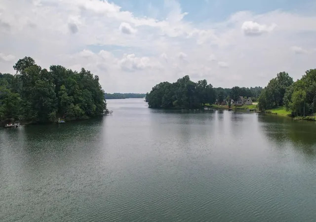 Photo 2 of Single family home for sale at 210 Rushing Waters Dr, Inman, SC 29349 | MLS# SPN340053 | Listing updated on 2026-09-03