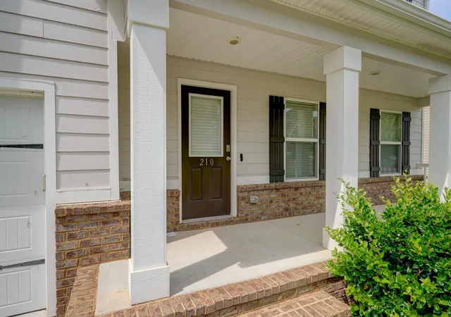 Photo 4 of Single family home for sale at 210 Rushing Waters Dr, Inman, SC 29349 | MLS# SPN340053 | Listing updated on 2026-09-03