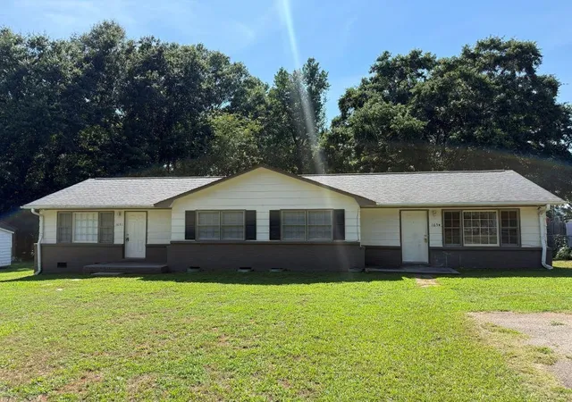 Photo 1 of Multi family home for sale at 165 Suttles Rd, Inman, SC 29349 | MLS# SPN340088 | Listing updated on 2026-09-05