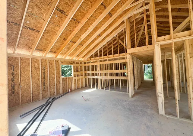 Photo 4 of Single family home for sale at 4 Poplar St, Woodruff, SC 29388 | MLS# SPN340096 | Listing updated on 2026-08-02