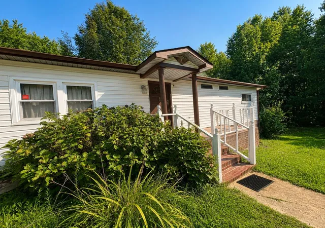 Photo 2 of Manufactured home for sale at 370 Fagan Dr, Inman, SC 29349 | MLS# SPN340113 | Listing updated on 2026-08-03