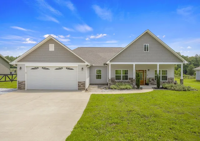 Photo 2 of Sale Pending at 1367 Ezell Rd, Chesnee, SC 29323 | MLS# SPN340125 | Listing updated on 2026-09-23