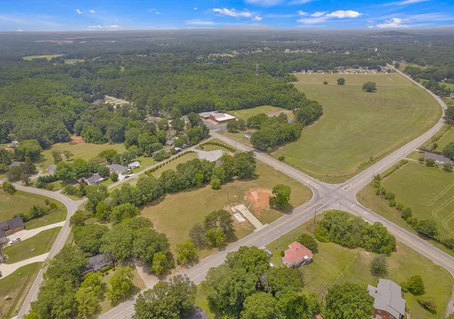 15th image of 601 Lyman Rd, Inman, SC 29349 | MLS# SPN340127