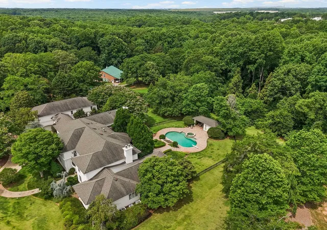 Photo 2 of Mansion for sale at 1035 Willis Rd, Spartanburg, SC 29301 | MLS# SPN340170 | Listing updated on 2026-08-05