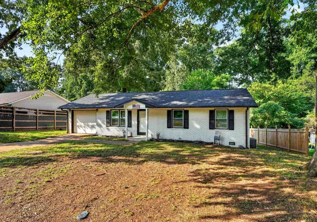 3rd image of 145 Maplewood Dr, Gaffney, SC 29340 | MLS# SPN340176