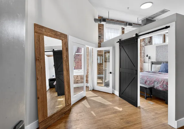 Photo 4 of Condo for sale at 102 N Main St, Greenville, SC 29601 | MLS# SPN340200 | Listing updated on 2026-08-05