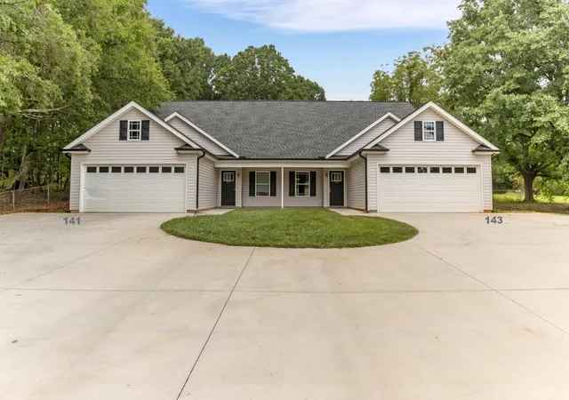 Photo 1 of Multi family home for sale at 141 Sandifer Rd, Spartanburg, SC 29303 | MLS# SPN340221 | Listing updated on 2026-09-10