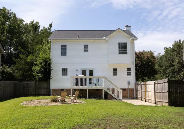Photo 3 of Single family home for sale at 401 Claremont Cir, Spartanburg, SC 29302 | MLS# SPN340261 | Listing updated on 2026-08-07